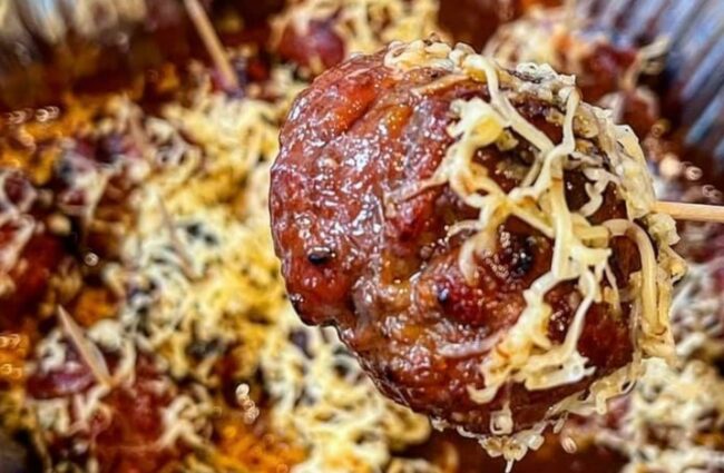 BBQ Bob’s All Beef Grilled Meatballs with Shredded Smoked Gouda BBQ Bob’s All Beef Grilled Meatballs with Shredded Smoked Gouda