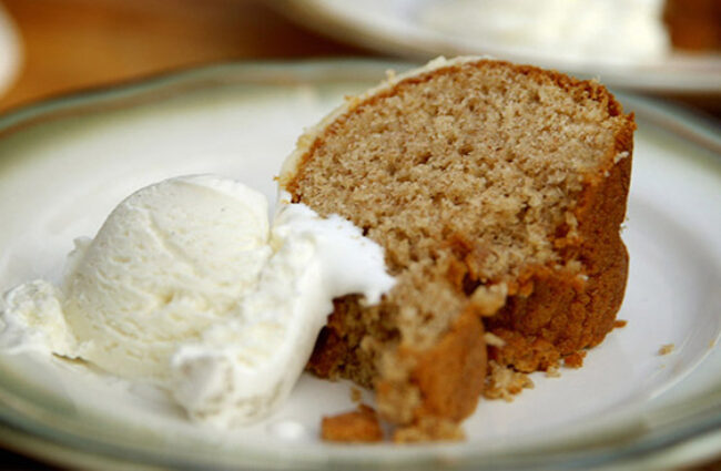 bundt cake with icecream